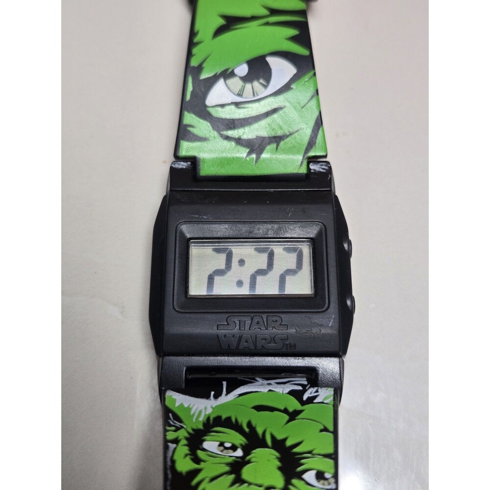 Star Wars Attack Of The Clones Digital  Watch + Tin. New Battery. Reversible